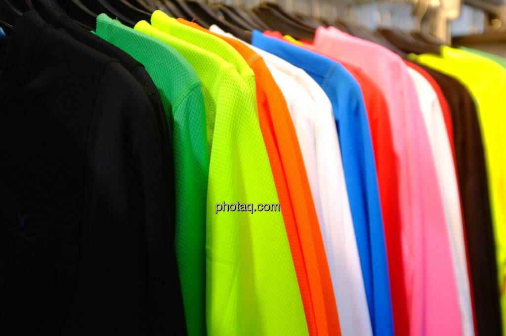 Laufshirts, bunt, © Josef Chladek finanzmarktfoto.at (11.04.2014) 