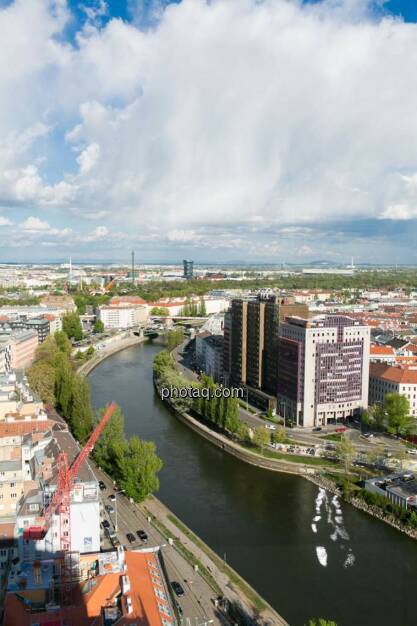 Wien, Donaukanal, Blick vom Uniqa Tower, © finanzmarktfoto.at/Martina Draper (27.04.2014) 