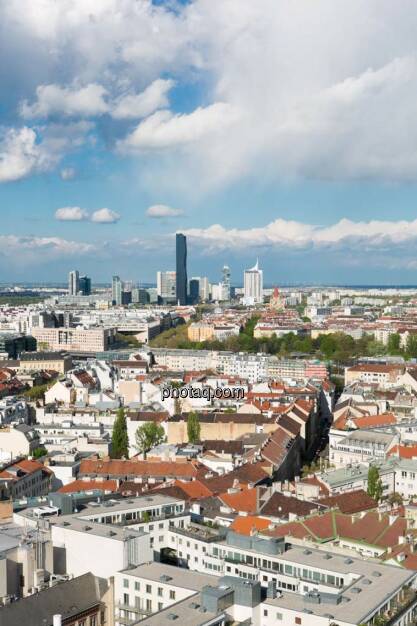 Wien, Donauplatte, DC Tower, Blick vom Uniqa Tower, © finanzmarktfoto.at/Martina Draper (27.04.2014) 