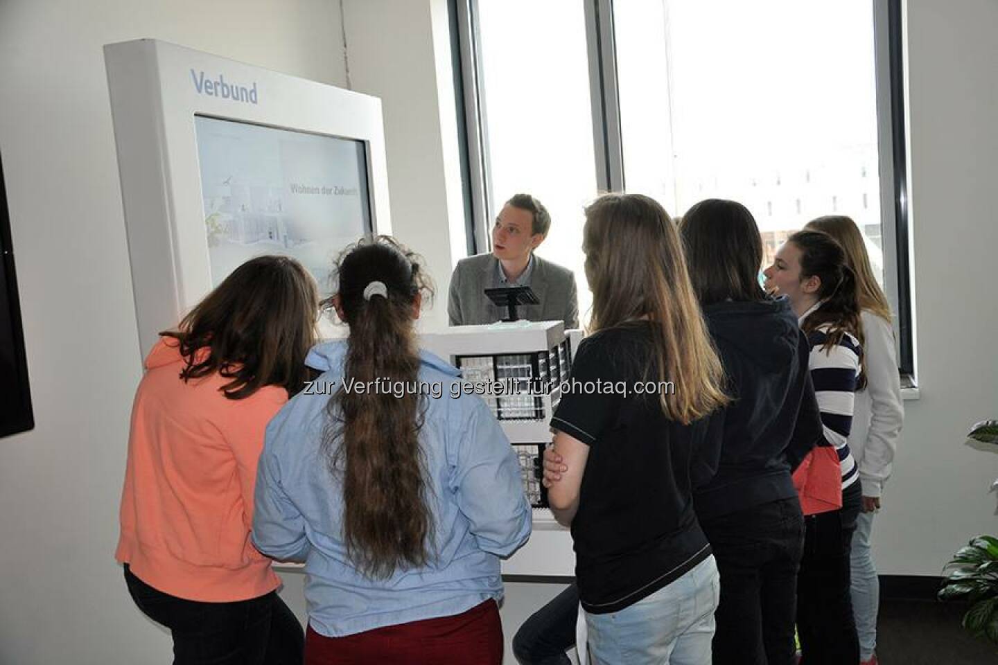 Auch VERBUND nahm am diesjährigen Wiener Töchtertag teil und bot 12 Mädchen die Chance die technische Berufswelt bei VERBUND kennen zu lernen. Einen ausführlichen Bericht findet ihr in unserem aktuellen Blogbeitrag: http://to.verbund.com/1mXsO9H  Source: http://facebook.com/verbund