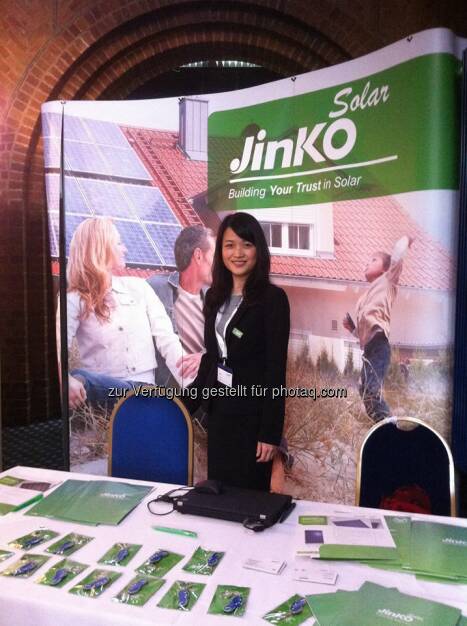 Jinko Solar bei der Large Scale Solar conference in Notts, UK  Source: http://facebook.com/439664686151652 (01.05.2014) 
