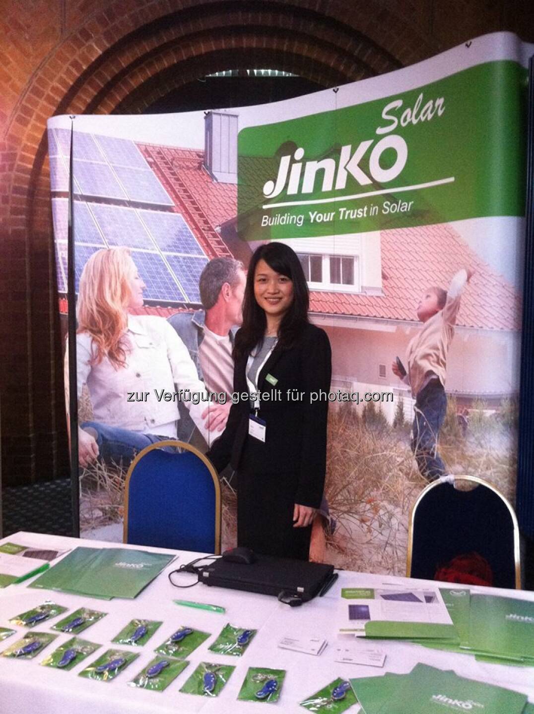 Jinko Solar bei der Large Scale Solar conference in Notts, UK  Source: http://facebook.com/439664686151652