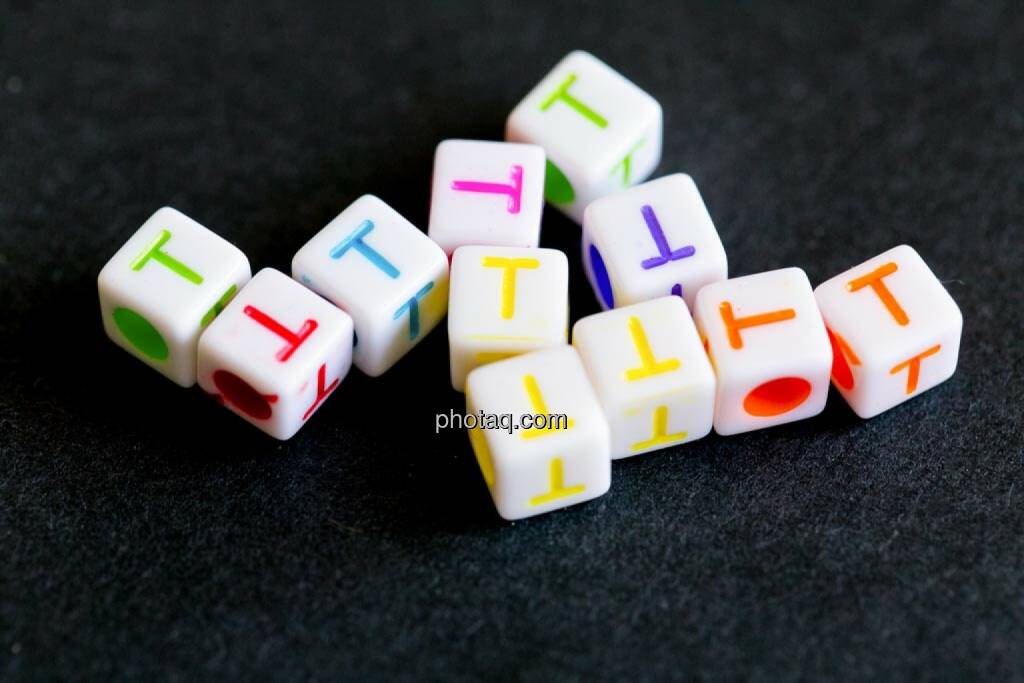 T, Haufen, © finanzmarktfoto.at/Martina Draper (07.05.2014)