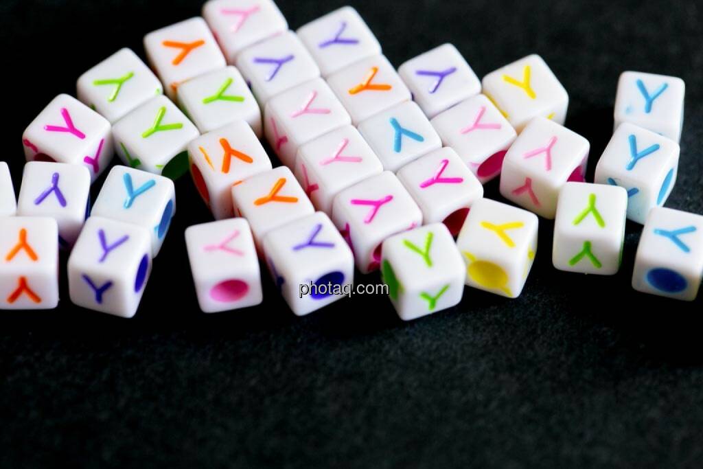 Y, Haufen, © finanzmarktfoto.at/Martina Draper (07.05.2014)