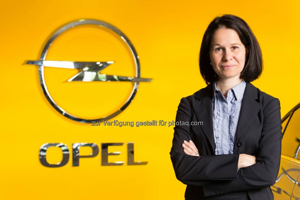Opel Wien GmbH: Barbara Schlosser (39) hat per 1. Mai die Führung des Personalbereichs des Motoren- und Getriebewerks der Opel Wien GmbH in Wien-Aspern übernommen (c) Opel (08.05.2014) 