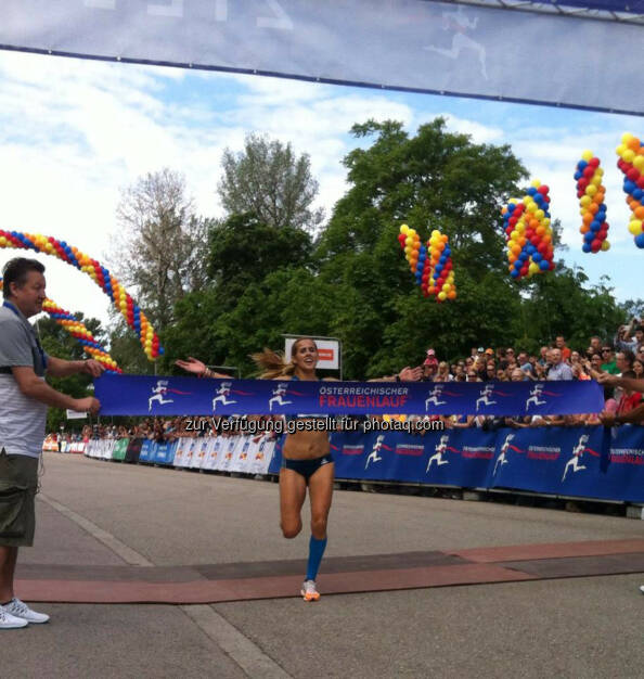 Die Siegerin des Österreichischen Frauenlaufs 2014: Ana Dulce Felix!, © Österreichischer Frauenlauf (26.05.2014) 