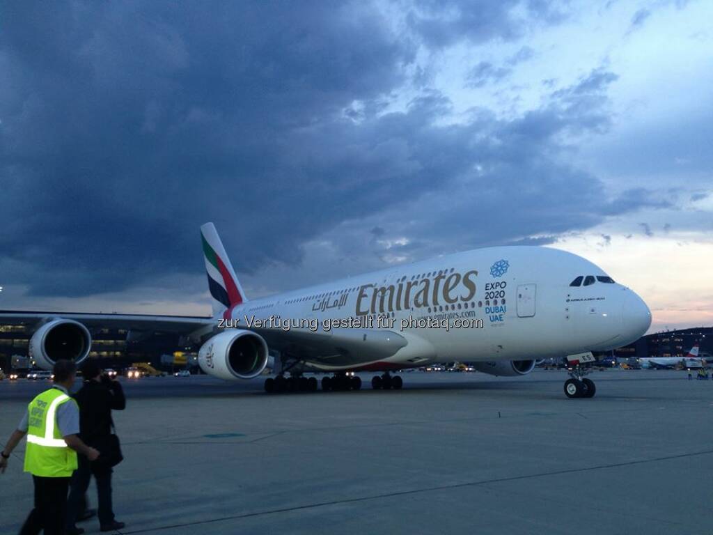 Flughafen Wien mit A380 von Emirates  Source: http://facebook.com/flughafenwien (27.05.2014) 