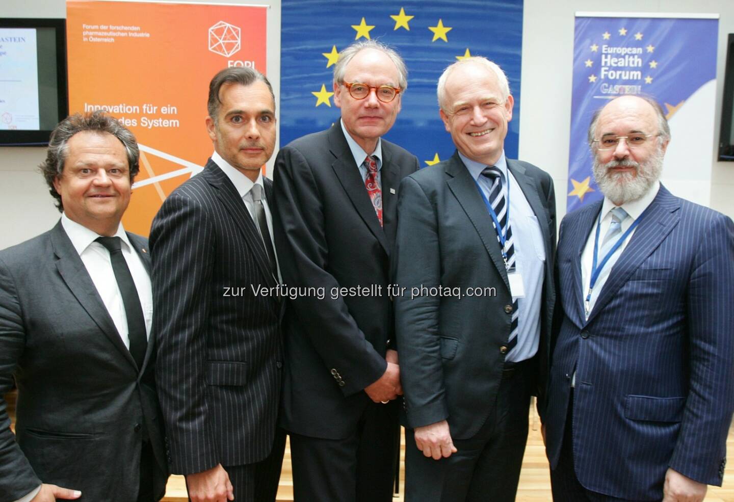 Ingo Raimon (Präsident, FOPI), Ronald Pichler (Generalsekretär, FOPI), Helmut Brand (Präsident EHFG, Jean Monet Professor in European Public Health), Josep Figueras (Direktor, European Observatory on Health Systems and Policies) und Clemens Martin Auer (Sektionsleiter, Bundesministerium für Gesundheit):  FOPI - Forum der forschenden pharmazeutischen Industrie: EHFG&FOPI-Workshop: Wie resilient und innovativ ist das österreichische Gesundheitssystem?