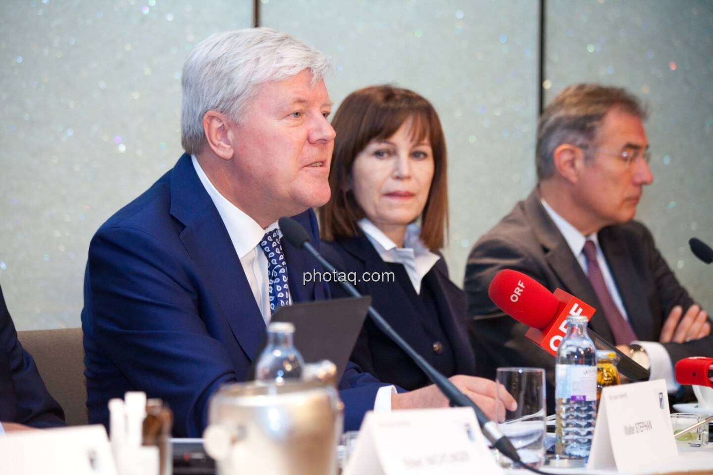 Walter A. Stephan (CEO FACC), Birgit Kuras (Börse Wien), Friedrich Mostböck (Erste Group) 