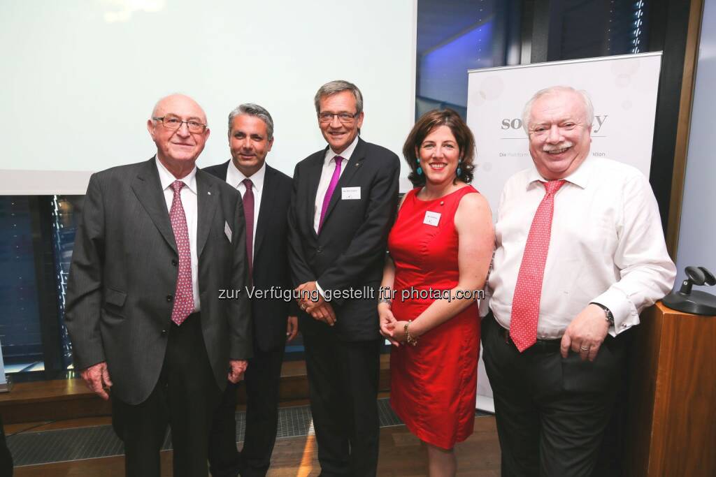 Vorstandsvorsitzender des Wiener Städtischen Versicherungsvereins, Günter Geyer, Erste Bank Vorstand Peter Bosek, Wiener Städtische Generaldirektor Robert Lasshofer, Wiener Landtagsabgeordnete Tanja Wehsely und Bürgermeister Michael Häupl beim Kick-Off der Social City Wien am 10.Juni - Start der neuen Plattform für kluge Köpfe (Bild: Richard Tanzer) (11.06.2014) 