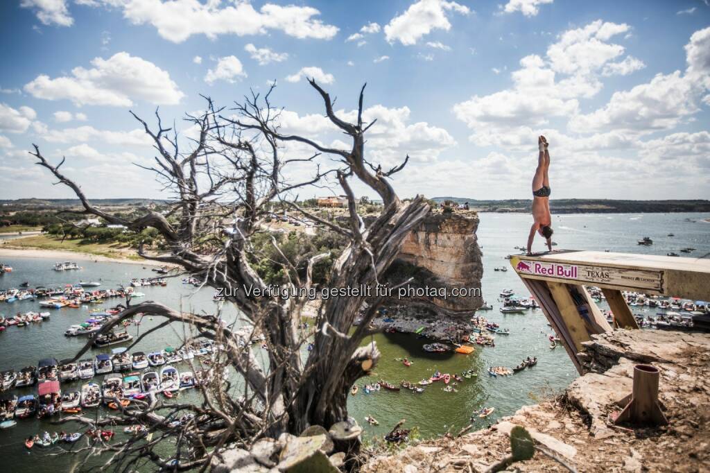 Red Bull Cliff Diving Texas, © Maurice Lacroix, Red Bull (11.06.2014) 