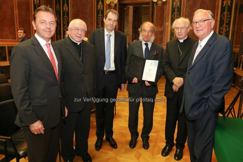 Verleihung der Kardinal-Opilio-Rossi-Medaille 2014 an Publizist Hans Winkler: Stv. ÖVP-Bundesparteiobmann Abg. Niki Berlakovich; Seine Exzellenz Peter Stephan Zurbriggen, Apostolischer Nuntius in Österreich,  Rudolf Mitlöhner, Chefredakteur Die Furche; Preisträger Hans Winkler, Seine Exzellenz Diözesanbischof Egon Kapellari; Helmut Kukacka, Präsident der Arbeitsgemeinschaft Katholischer Verbände Österreichs (AKV), © Aussendung (12.06.2014) 