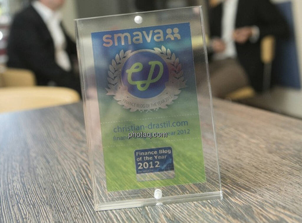 April: Smava kontaktierte mich, dass christian-drastil.com die Wahl zum  ”Finance Blog of the Year 2012” in Deutschland gewonnen hat ... gegen 180 Konkurrenten und das nach nur 10 Wochen live-sein (31.12.2012) 