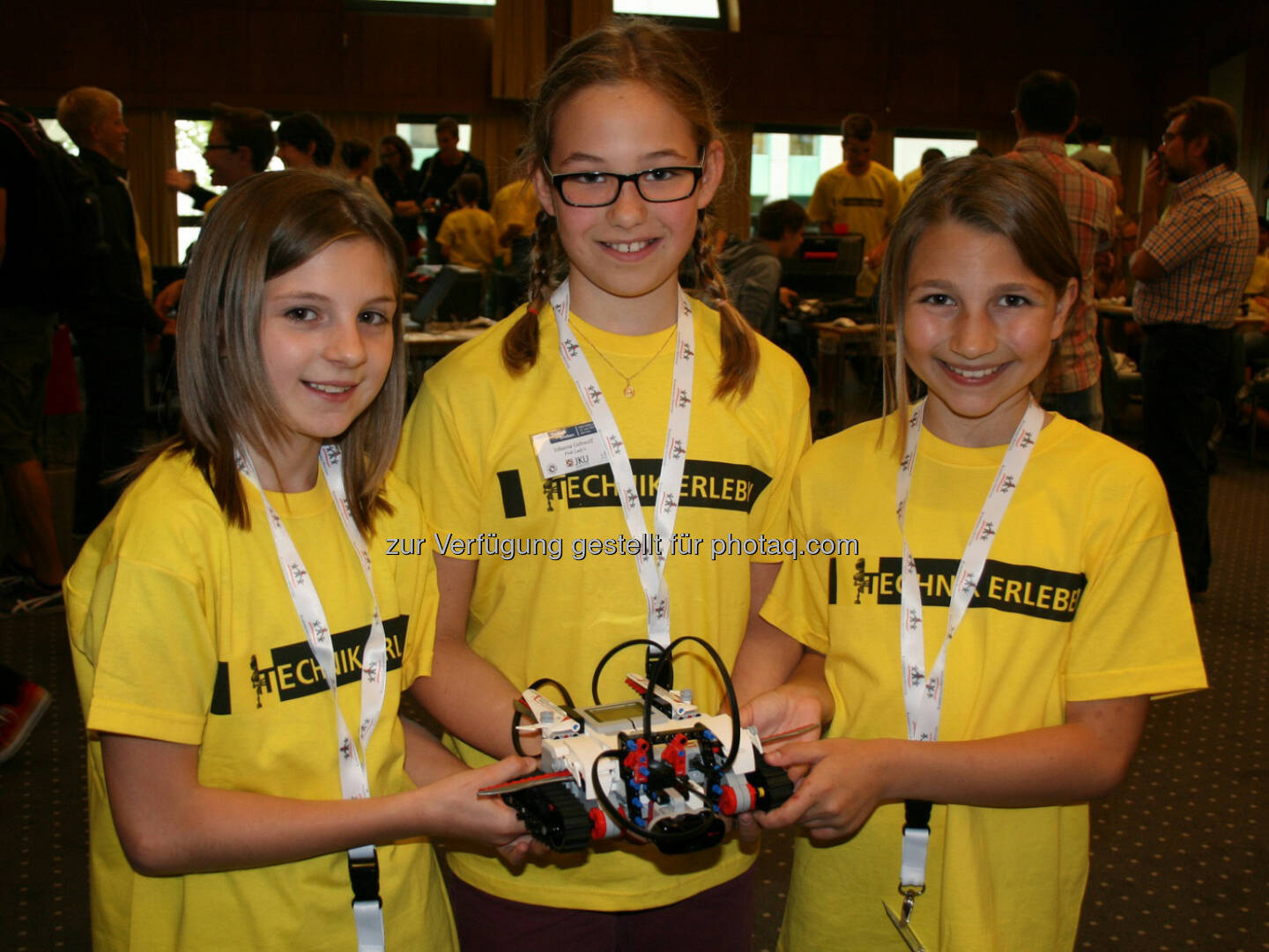 Siegerteam „Power Rangers“ (BRG Fadingerstraße aus Linz) beim Finale von „Technik erleben“ an der Johannes Kepler Universität (JKU) Linz. 