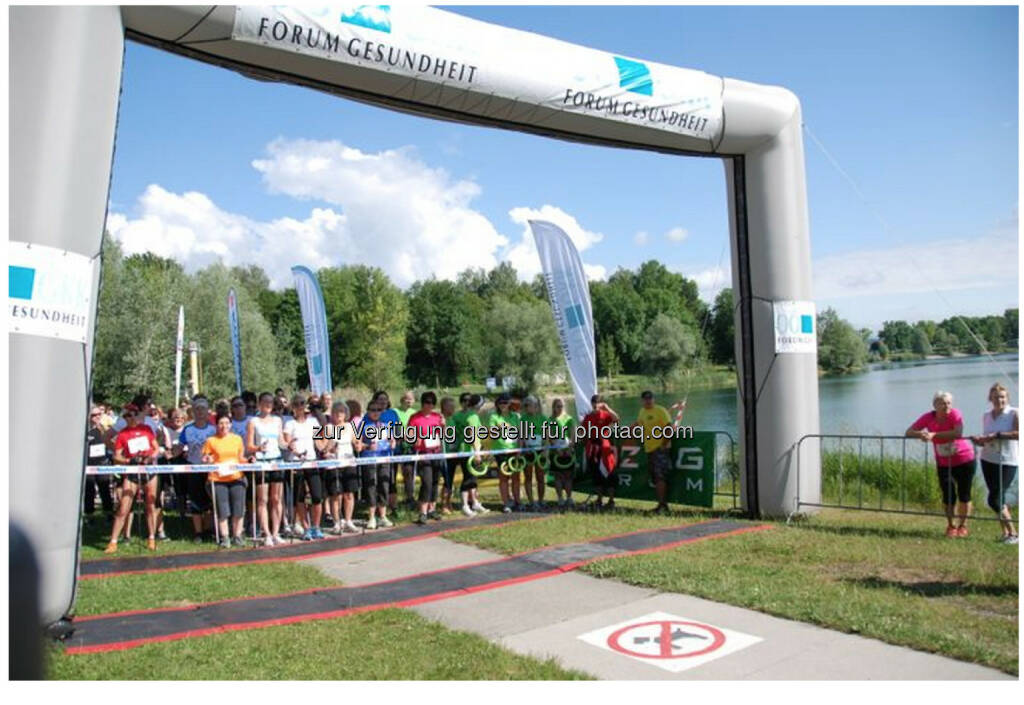 vor dem Start, OÖGKK Frauenlauf Linz 2014, © maxFun.cc GmbH (21.06.2014) 