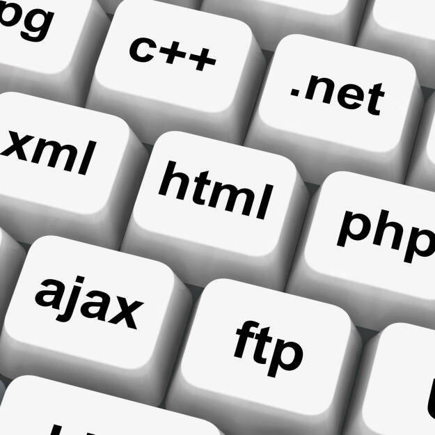 Programmiersprachen, C++, .net, XML, PHP, Ajax, Tastatur http://www.shutterstock.com/de/pic-108312320/stock-photo-programming-languages-and-computer-communication-protocols-keys.html (24.06.2014) 