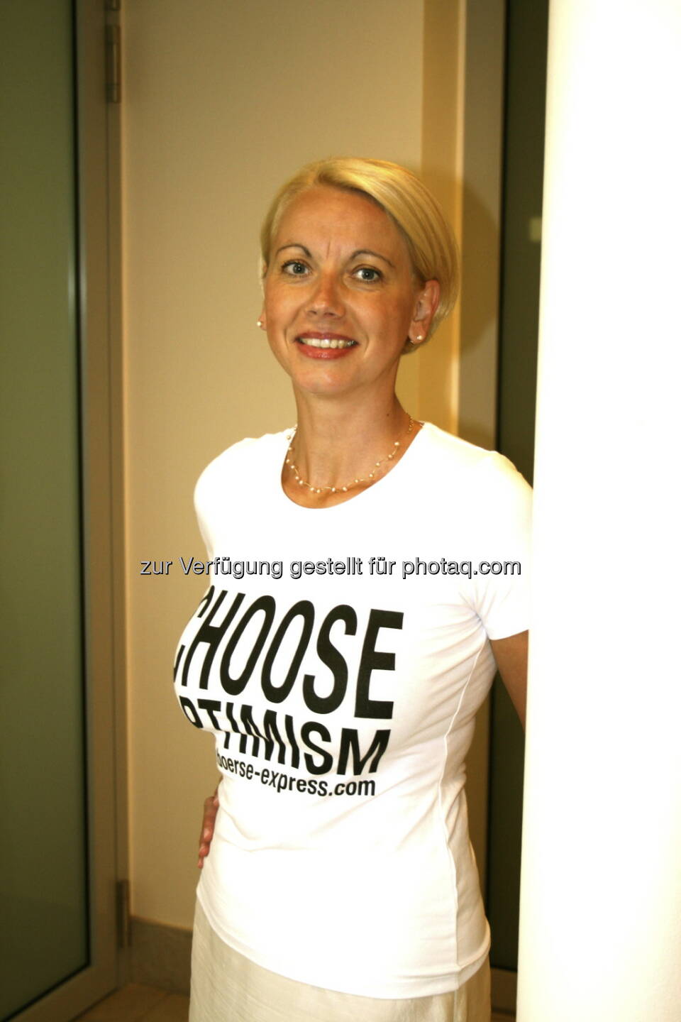 Angelika Mlinar, Bundessprecherin des Liberalen Forums für Choose Optimism, auf der Fotoseite wird es vielleicht Cheeese Optimism-Shirts geben ...