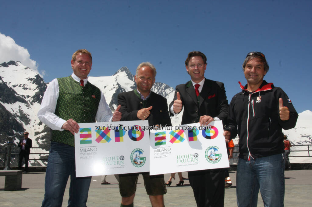 EXPO 2015 in Mailand mit Hohe Tauern & Großglockner Hochalpenstraße: Bernhard Pichler (Osttirol Werbung), Christian Wörister (GF Ferienregion Nationalpark Hohe Tauern), Johannes Hörl (VD Großglockner Hochalpenstraßen AG) und Günther Mussnig (GF Hohe Tauern - Die Nationalpark Region in Kärnten) - Partner der EXPO 2015 in Mailand auf der Kaiser-Franz-Josefs-Höhe, im Hintergrund der Großglockner (3.798 m). (27.06.2014) 