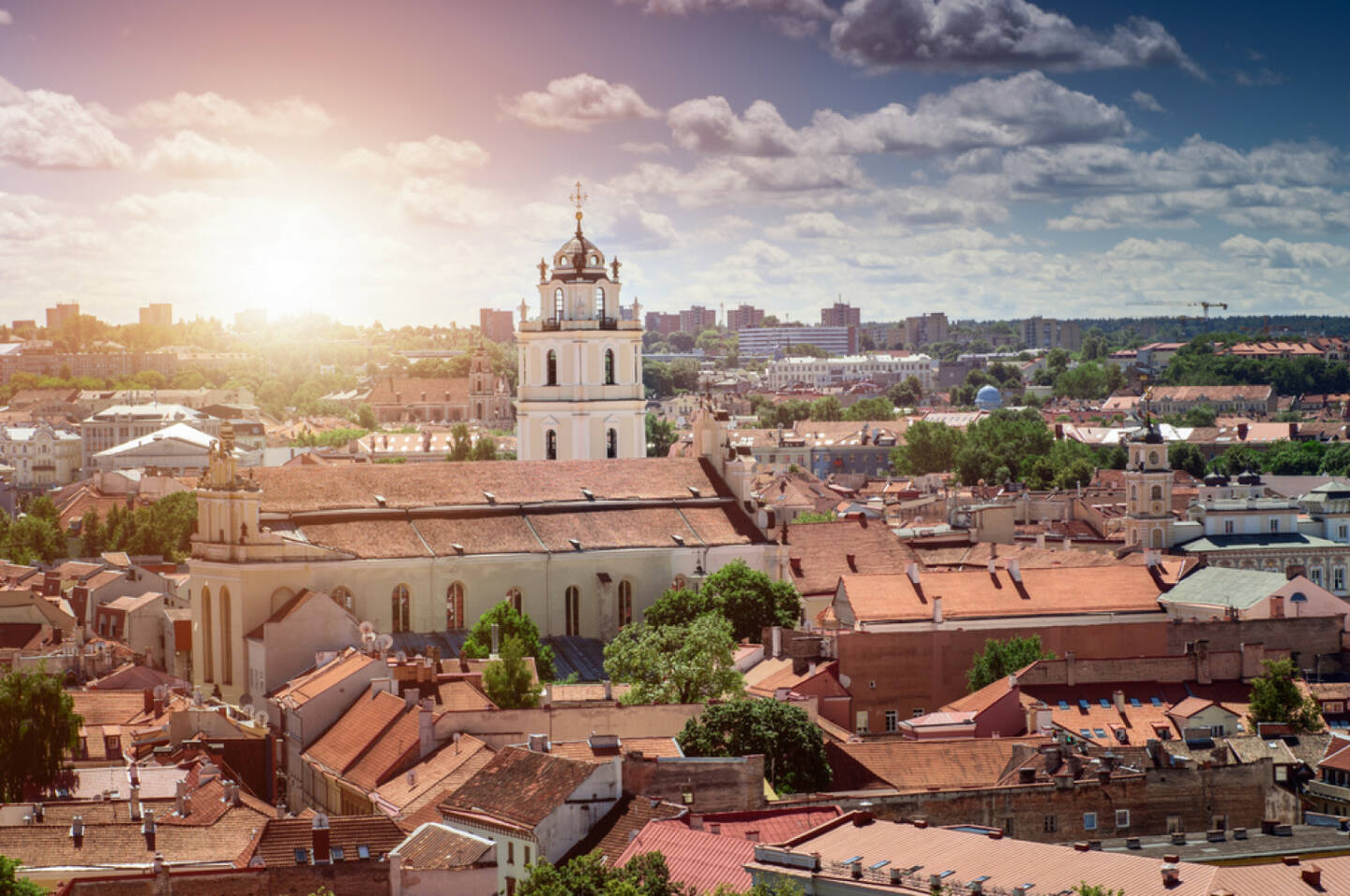 Wilnius, Litauen - http://www.shutterstock.com/de/pic-148618055/stock-photo-vilnius-old-town-lithuania.html - Shutterstock.com