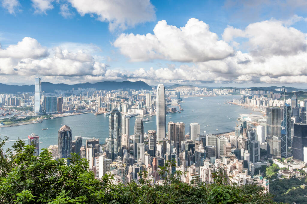 Hongkong, http://www.shutterstock.com/de/pic-110489444/stock-photo-hong-kong-victoria-harbor-with-blue-sky.html , © (www.shutterstock.com) (30.06.2014) 