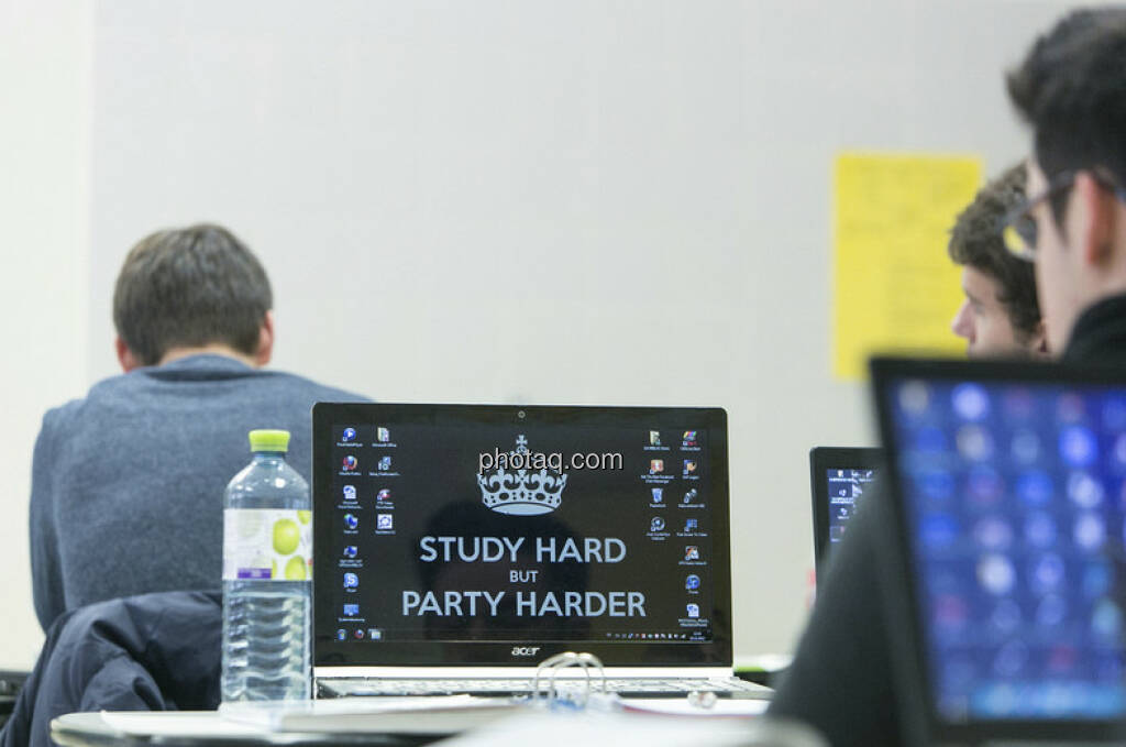 Study Hard, Party Harder, © Martina Draper/finanzmarktfoto.at (06.01.2013) 