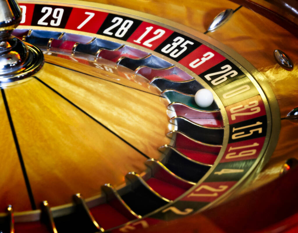 Roulette, Casino, gaming, Spiel, Glücksspiel, http://www.shutterstock.com/de/pic-180075665/stock-photo-roulette-wheel.html  (01.07.2014) 