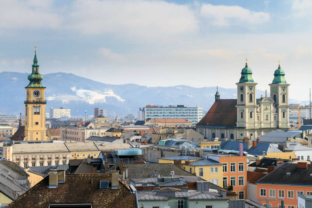 Linz, Oberösterreich, Altstadt, Kirchen, http://www.shutterstock.com/de/pic-162282818/stock-photo-linz-view-on-old-city-with-churches-austria.html (Bild: www.shutterstock.com) (02.07.2014) 