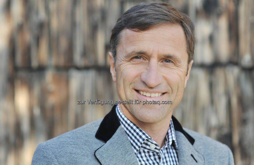Generalversammlung der Tirol Werbung bestätigt Josef Margreiter für weitere drei Jahre als Geschäftsführer  , © Aussender (04.07.2014) 