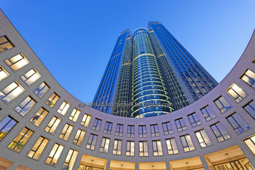 CA Immo finalisiert weitere Großvermietung in Frankfurt - Die hkp group/// hat im Frankfurter Tower 185 einen Mietvertrag über rund 1.350 m2 Bürofläche abgeschlossen. Das international tätige Beratungsunternehmen wird ab Oktober 2014 im Tower 185 seine Deutschlandzentrale einrichten. (Bild: Markus Diekow/CA Immo) (07.07.2014) 