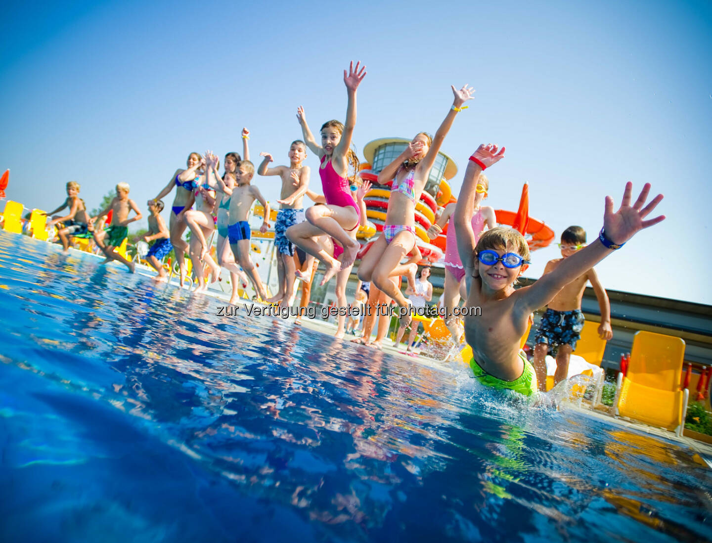 Sommer, Sonne, Sonnentherme Lutzmannsburg - Sonnentherme startet Sommerprogramm, Baden, Schwimmen, Schwimmbecken, Kinder, Wasser (Bild: Andi Bruckner/Sonnentherme)