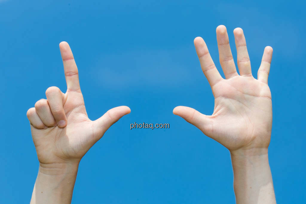 Hände, 7, sieben, © photaq/Martina Draper (08.07.2014)