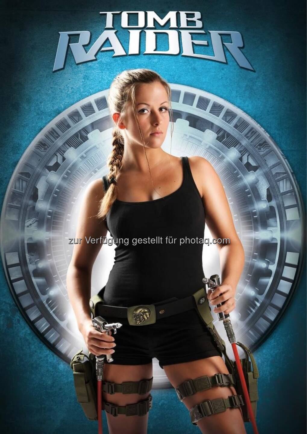 Greiner Tomb Raider -  das next.generation-Kalender-Foto Jänner 2013.  - Model: Oranna Dedenbach, Greiner Packaging Wernberg, Kunststofftechnik-Lehrling im zweiten Lehrjahr