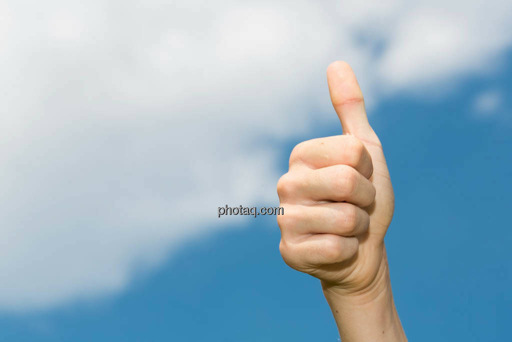 ok, Hand, Zustimmung, ja, Erfolg, Gratulation, thumbs up, © photaq/Martina Draper (08.07.2014) 