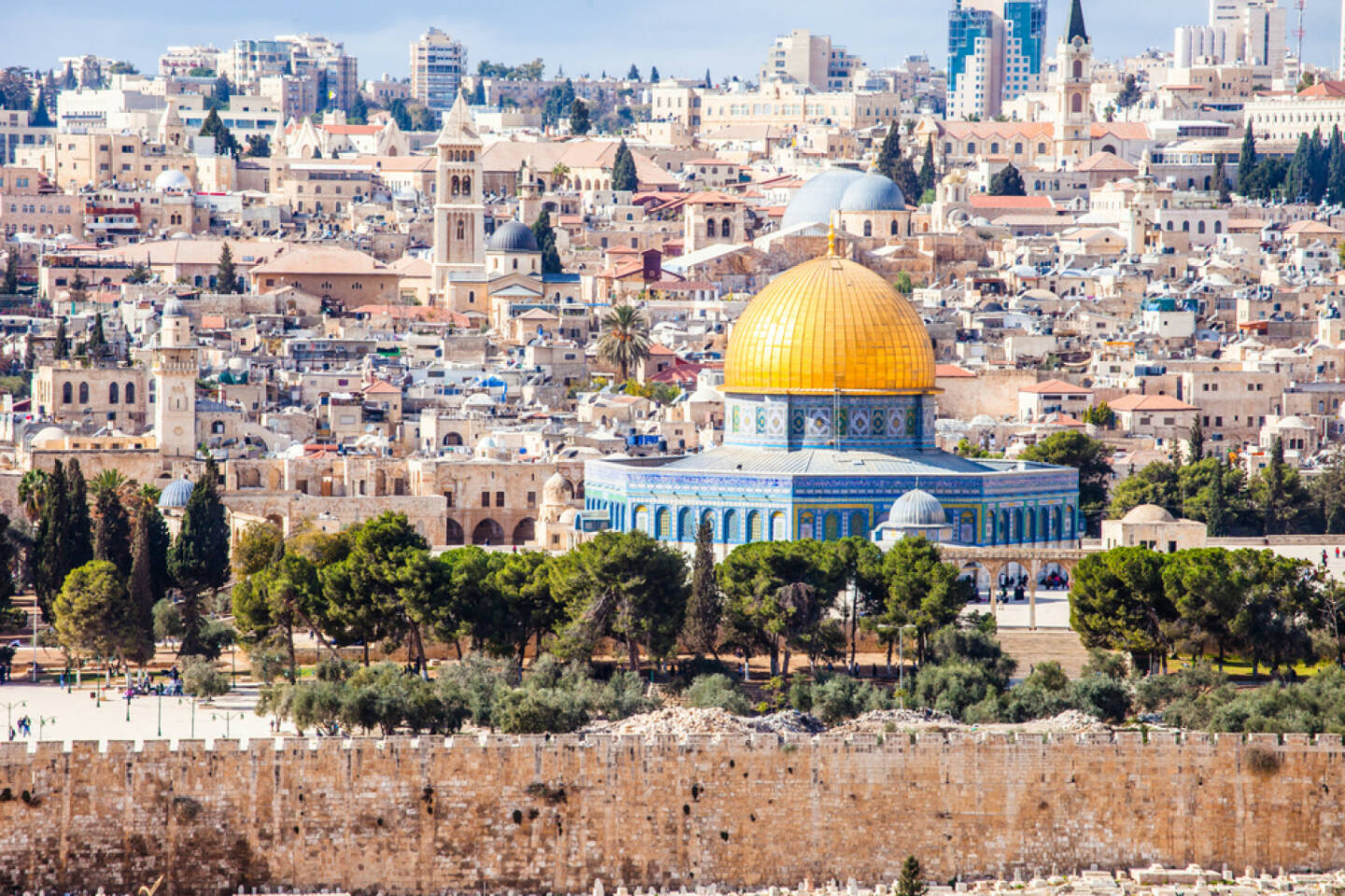 Jerusalem, Israel, http://www.shutterstock.com/de/pic-165689963/stock-photo-mousque-of-al-aqsa-dome-of-the-rock-in-old-town-jerusalem-israel.html