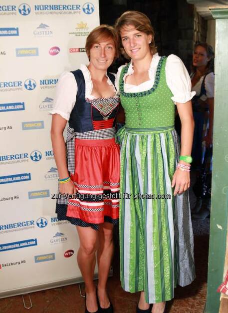 Yvonne Meusburger Dirndl, ©  <a href=