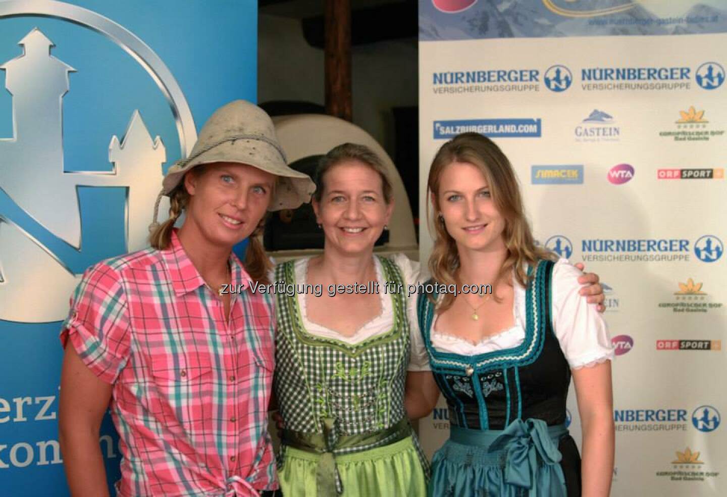 Sandra Klemenschits, Sandra Reichel, Lisa-Maria Moser Dirndl