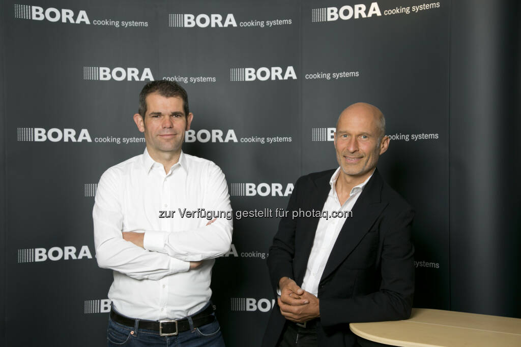 Ralph Denk pro cycling GmbH: Bora wird neuer Namenssponsor bei deutscher Radsport-Mannschaft: Manager Ralph Denk, Willi Bruckbauer, Inhaber von Bora (15.07.2014) 