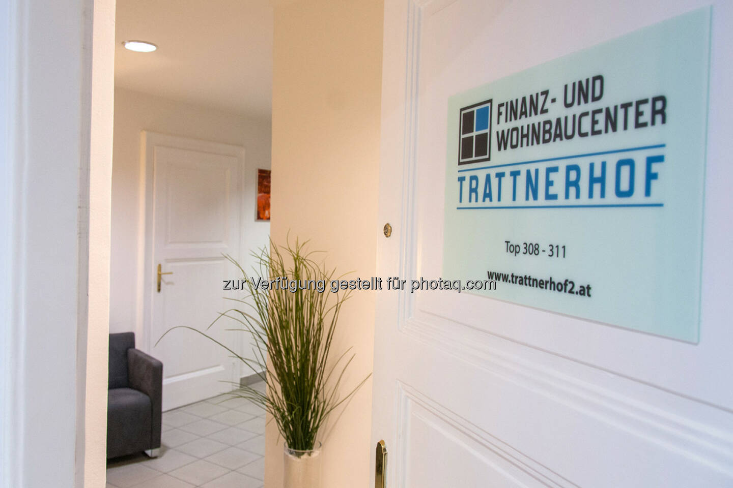 Finanz- und Wohnbaucenter Trattnerhof eröffnet: Eingangsbereich Finanz- und Wohnbaucenter Trattnerhof 2