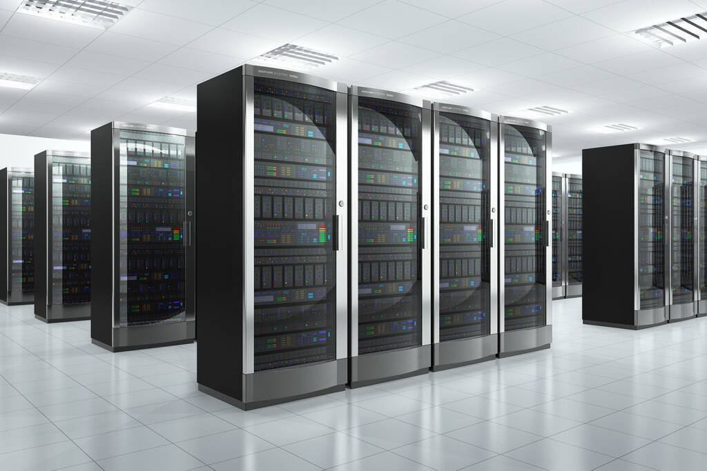 Server, Webserver, Data Center, http://www.shutterstock.com/de/pic-138488228/stock-photo-modern-network-and-communication-concept-server-room-in-datacenter.html (18.07.2014) 