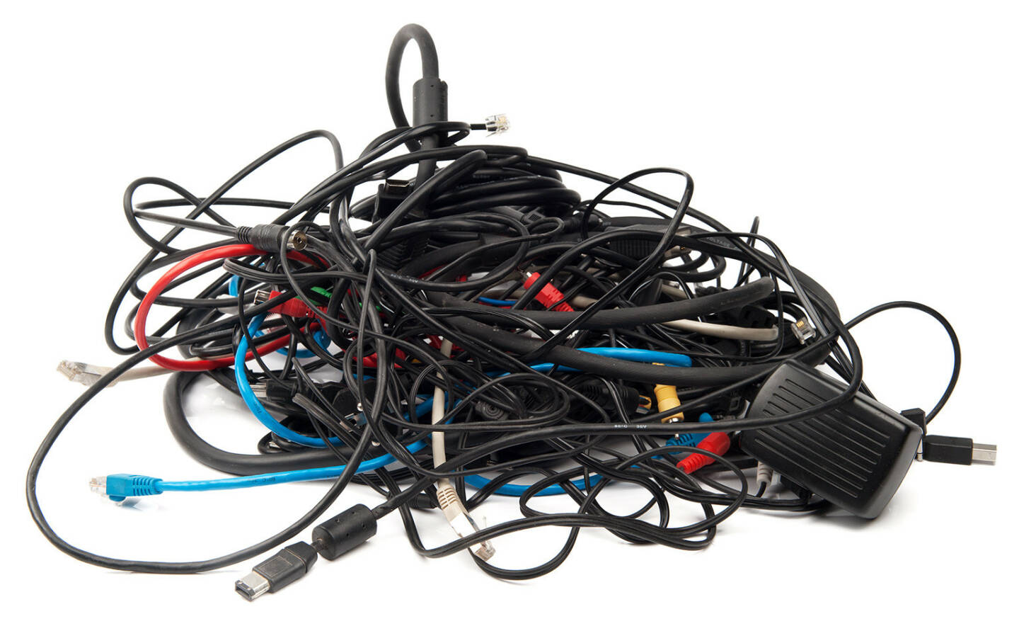 Kabel, Wirrwarr, Computer, http://www.shutterstock.com/de/pic-94209850/stock-photo-heap-of-computer-cables-isolated-on-white.html