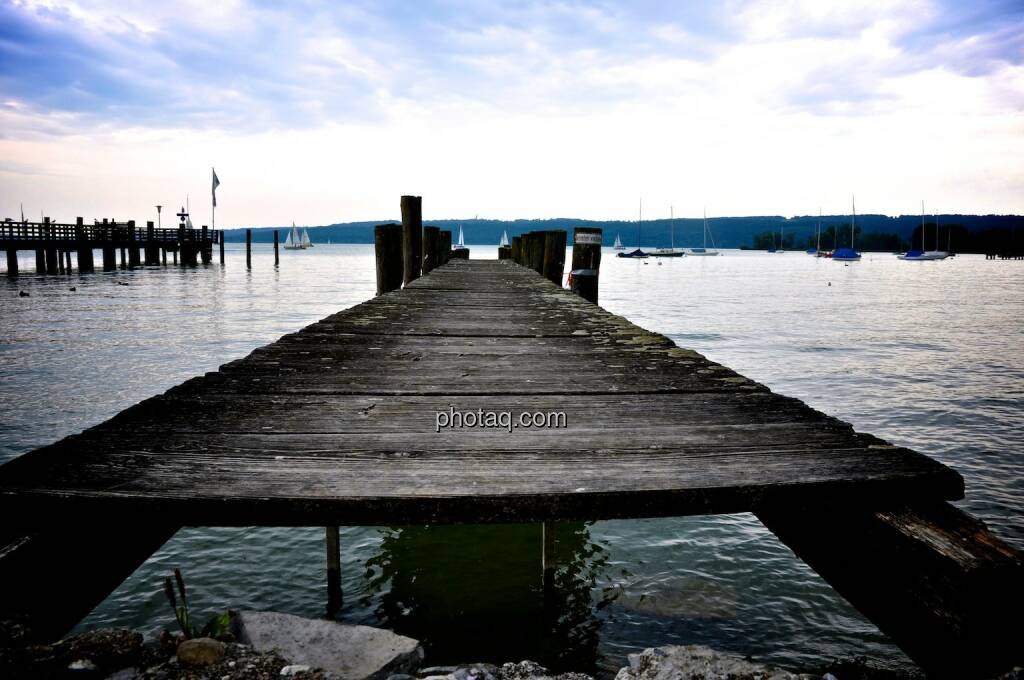 Steg, Horizont, See, Wasser, © photaq.com (22.07.2014) 