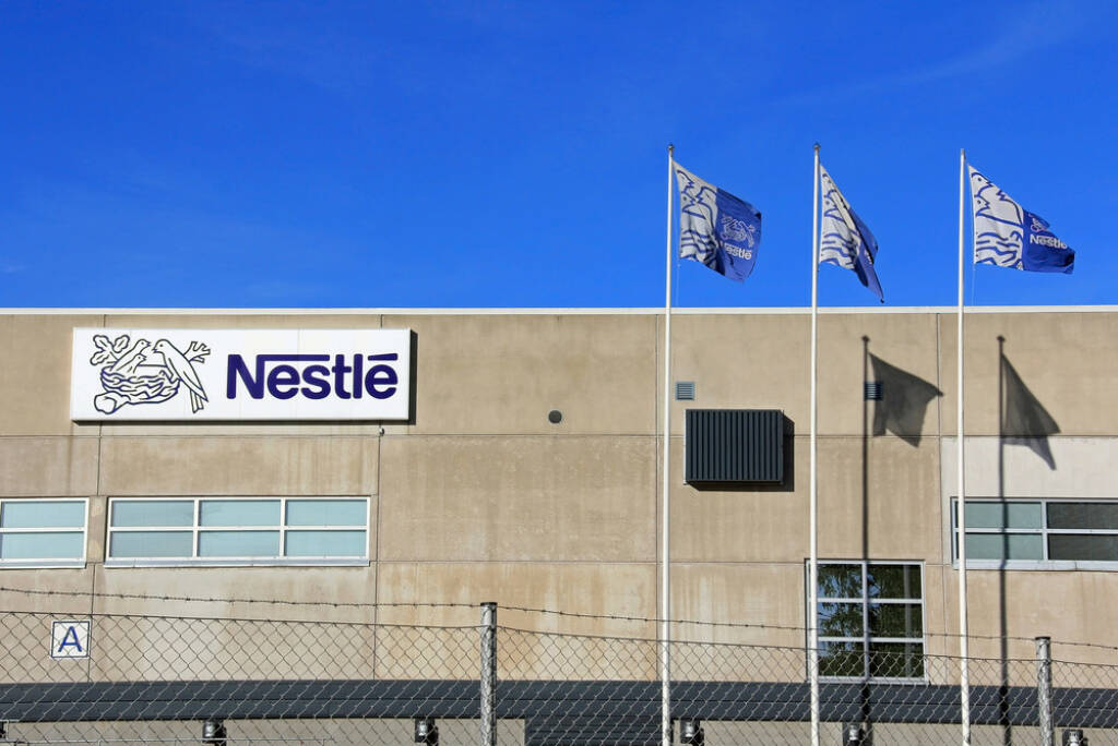 Nestle, <a href=http://www.shutterstock.com/gallery-576805p1.html?cr=00&pl=edit-00>Taina Sohlman</a> / <a href=http://www.shutterstock.com/?cr=00&pl=edit-00>Shutterstock.com</a> , Taina Sohlman / Shutterstock.com, © www.shutterstock.com (24.07.2014) 