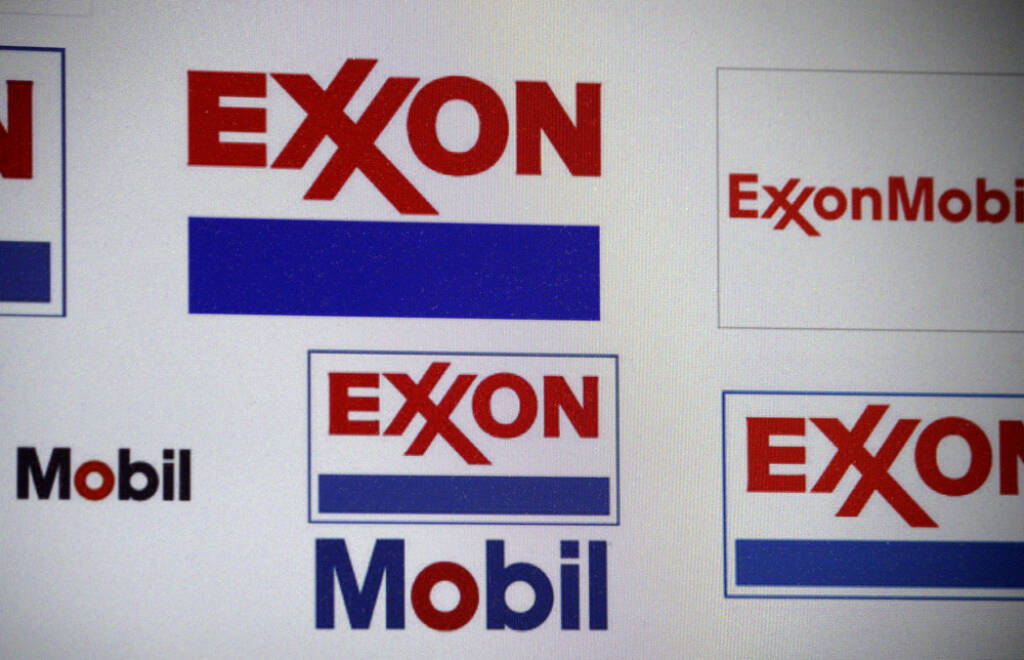 Exxon Mobil, <a href=http://www.shutterstock.com/gallery-320989p1.html?cr=00&pl=edit-00>360b</a> / <a href=http://www.shutterstock.com/?cr=00&pl=edit-00>Shutterstock.com</a>, 360b / Shutterstock.com, © www.shutterstock.com (25.07.2014) 