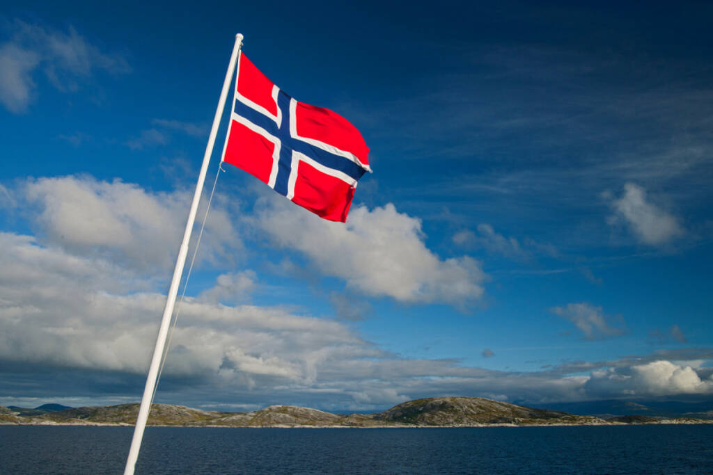 Norwegen, Fahne, http://www.shutterstock.com/de/pic-160054979/stock-photo-norwegian-flag.html, © shutterstock.com (04.08.2014) 