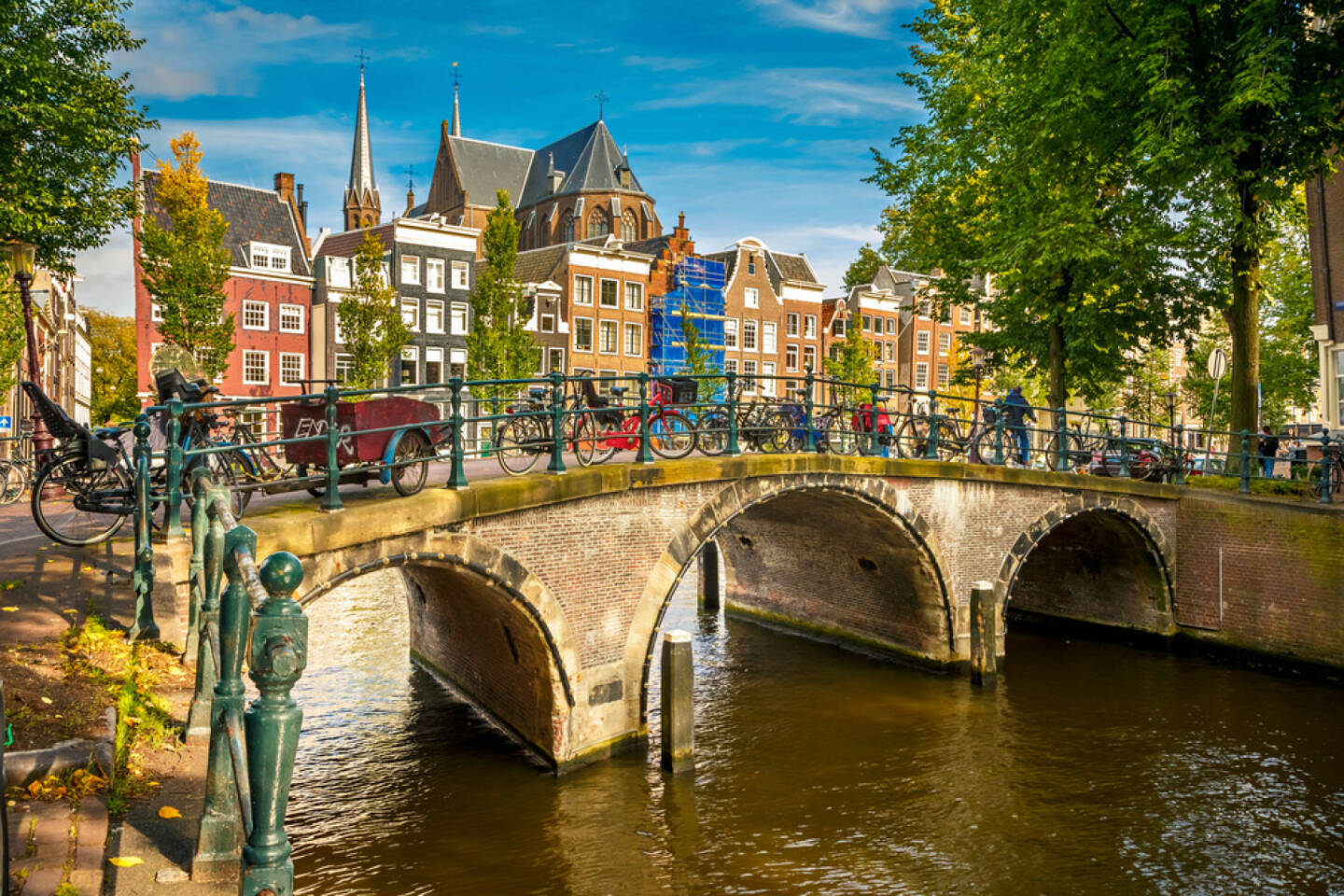 Amsterdam, Holland, Niederlande, 188438480/stock-photo-canal-in-amsterdam.html 