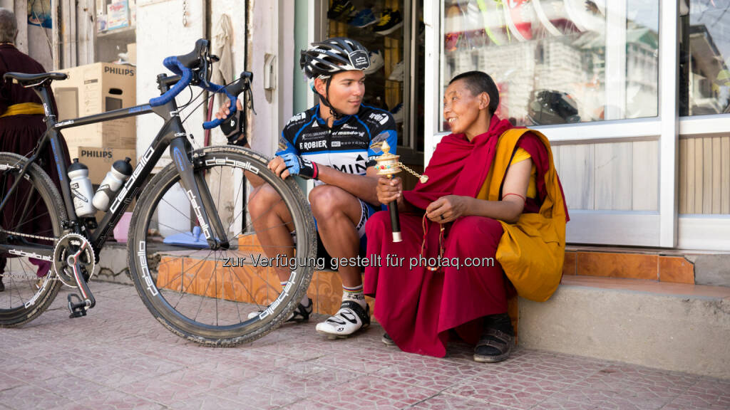 Weltrekord für den Grazer Extremradsportler Jacob Zurl,er hat den Himalaya nonstop mit dem Rad überquert, in einer Zeit von 38 Stunden und 41 Minuten, gesponsert wurde er vom Institut Allergosan (Bild: Raoul Kopacka), © Aussendung (07.08.2014) 