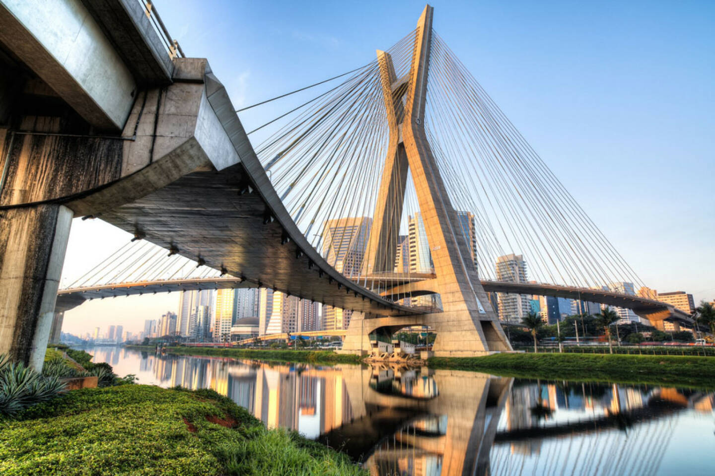 Sao Paulo, Brasilien, Octavio Frias Brücke, http://www.shutterstock.com