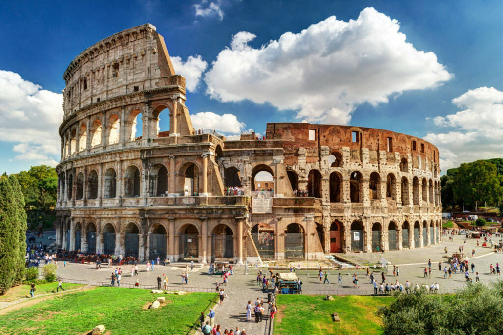 Kolosseum, Rom, Italien, http://www.shutterstock.com/de/pic-147643964/stock-photo-colosseum-in-rome-italy.html, © shutterstock.com (09.08.2014) 