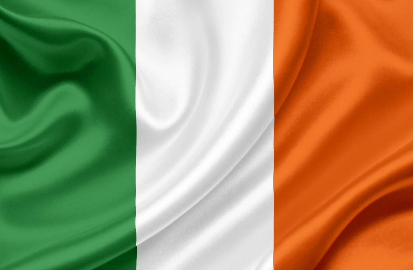 Irland, Flagge, http://www.shutterstock.com/de/pic-100853569/stock-photo-ireland-waving-flag.html