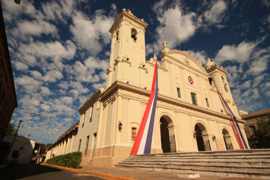Asuncion, Paraguay, http://www.shutterstock.com/de/pic-106037669/stock-photo-beautiful-catholic-national-cathedral-from-different-angle-in-capital-asuncion-paraguay-south.html, © (www.shutterstock.com) (11.08.2014) 